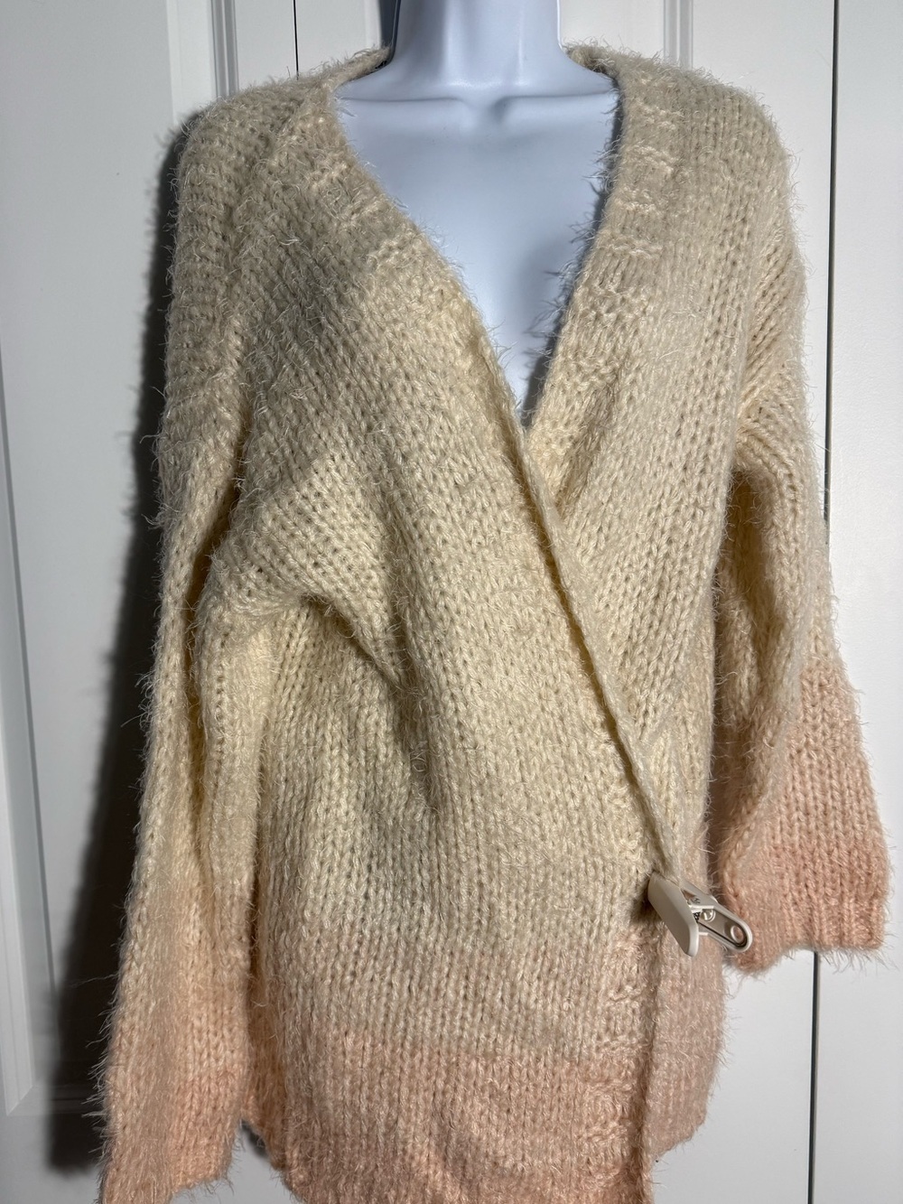 Forever 21 Cream to Peach Ombre Fuzzy Knit Cardigan
